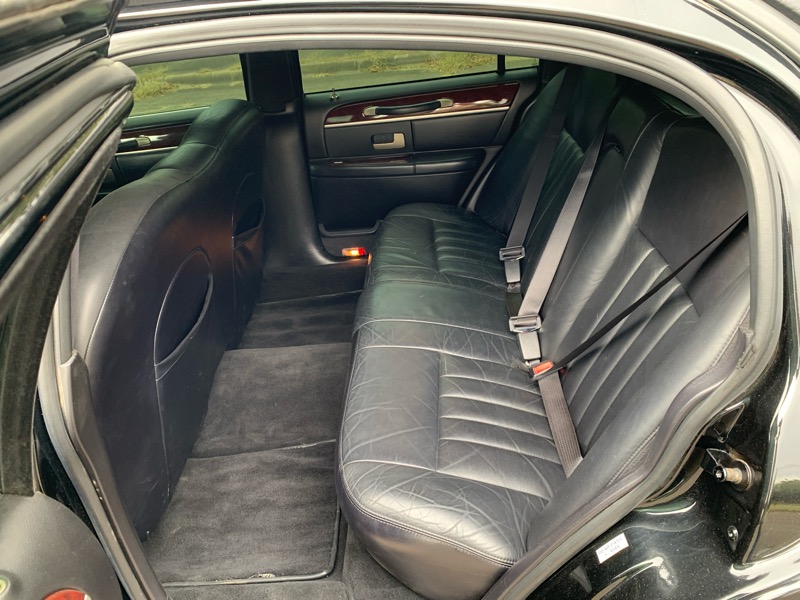 Lincoln Town Car Executive Limo 2005 Lincoln Town Car Executive Limo 2005