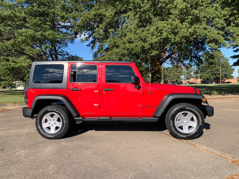 Jeep Wrangler Unlimited Sport 4WD 2014 Jeep Wrangler Unlimited Sport 4WD 2014