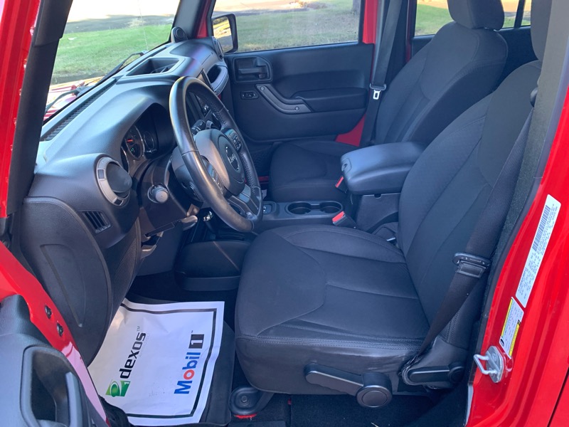 Jeep Wrangler Unlimited Sport 4WD 2014 Jeep Wrangler Unlimited Sport 4WD 2014