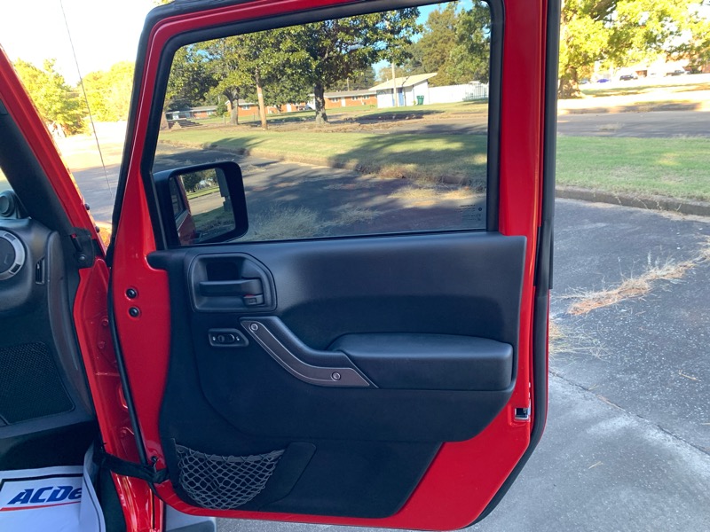 Jeep Wrangler Unlimited Sport 4WD 2014 Jeep Wrangler Unlimited Sport 4WD 2014