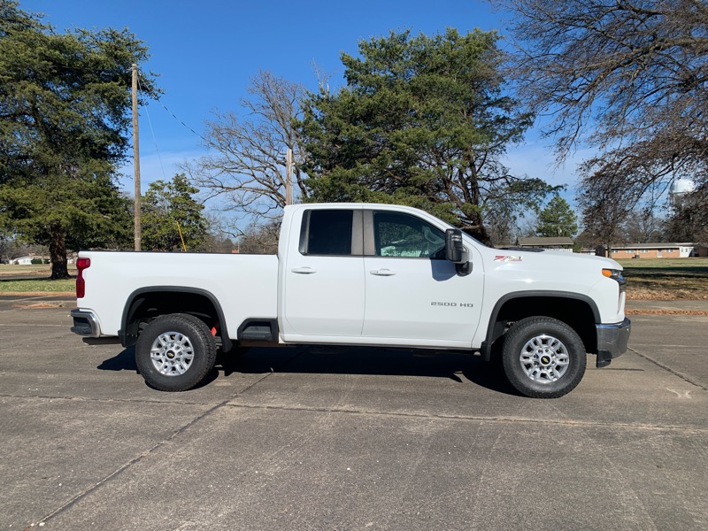 Chevrolet Silverado 2500HD LT Ext. Cab 4WD 2021