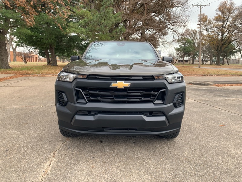 Chevrolet Colorado 2WD Crew Cab WT 2024