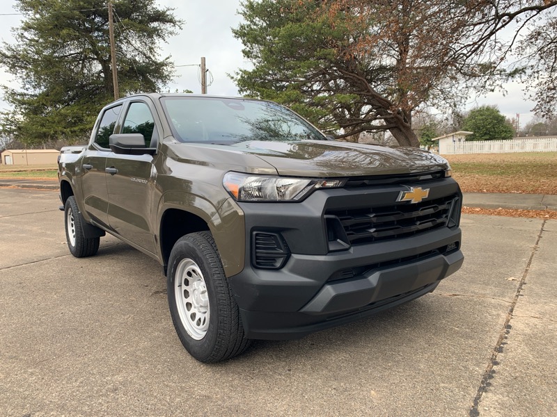 Chevrolet Colorado 2WD Crew Cab WT 2024