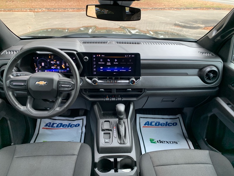 Chevrolet Colorado 2WD Crew Cab WT 2024