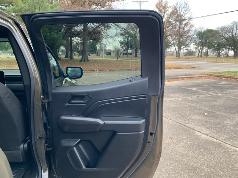 Chevrolet Colorado 2WD Crew Cab WT 2024