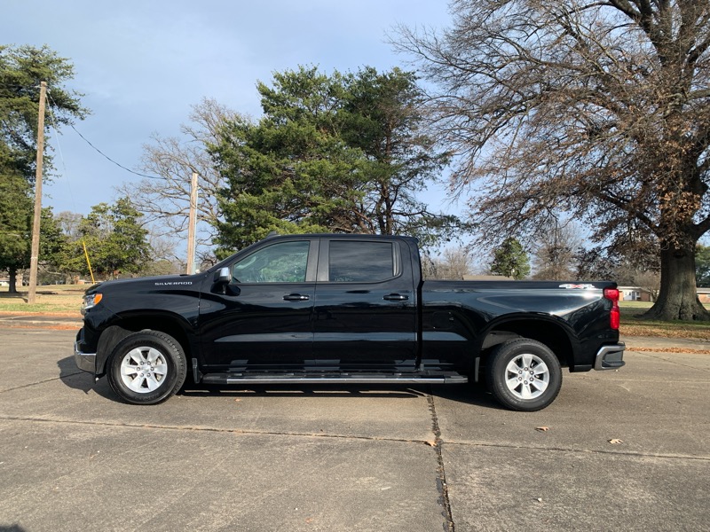 Chevrolet Silverado 1500 1LT Crew Cab 4WD 2024