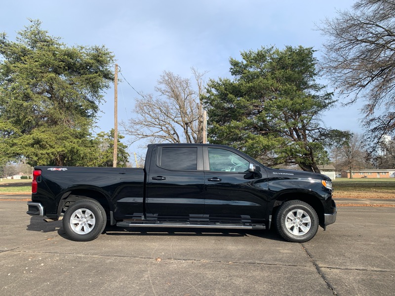 Chevrolet Silverado 1500 1LT Crew Cab 4WD 2024