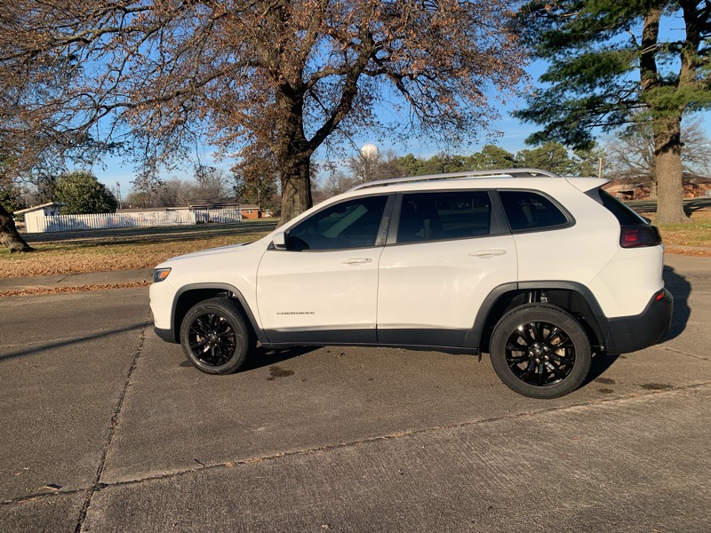 Jeep Cherokee Latitude FWD 2020