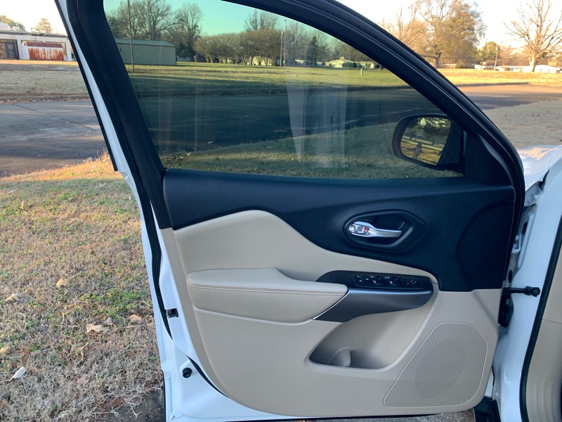 Jeep Cherokee Latitude FWD 2020