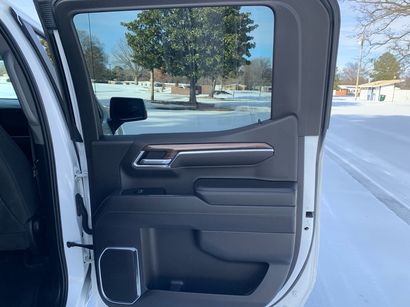 Chevrolet Silverado 1500 1LT Crew Cab 4WD 2023