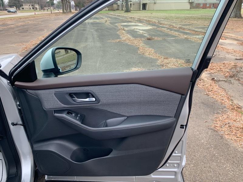 Nissan Rogue SV 2022