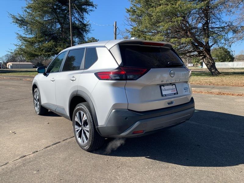 Nissan Rogue SV 2022