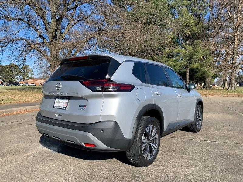 Nissan Rogue SV 2022