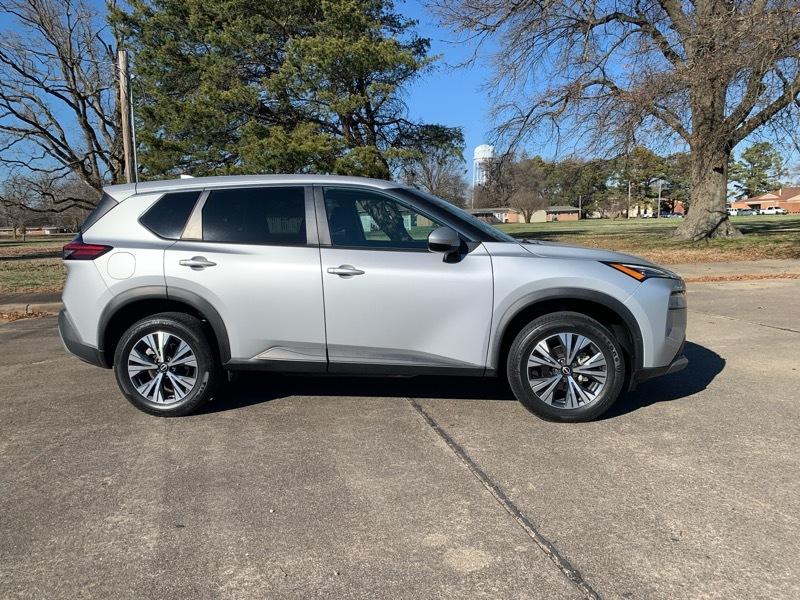 Nissan Rogue SV 2022