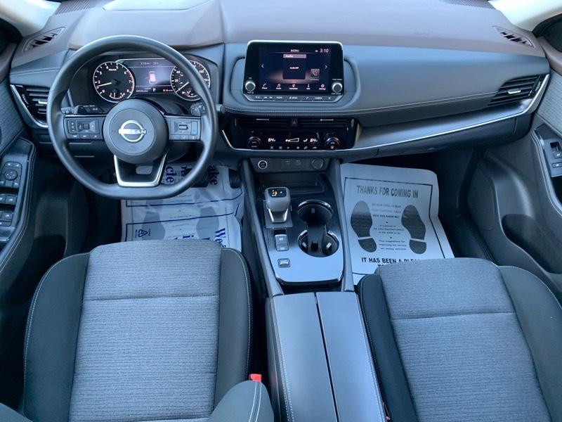 Nissan Rogue SV 2022