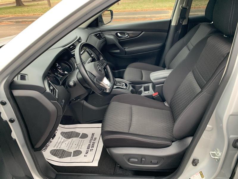 Nissan Rogue FWD SV 2020