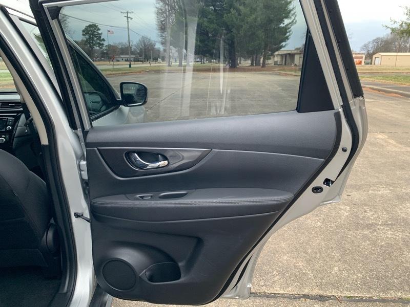 Nissan Rogue FWD SV 2020