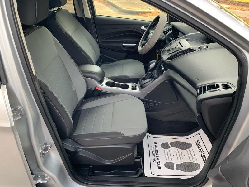 Ford Escape SE FWD 2016