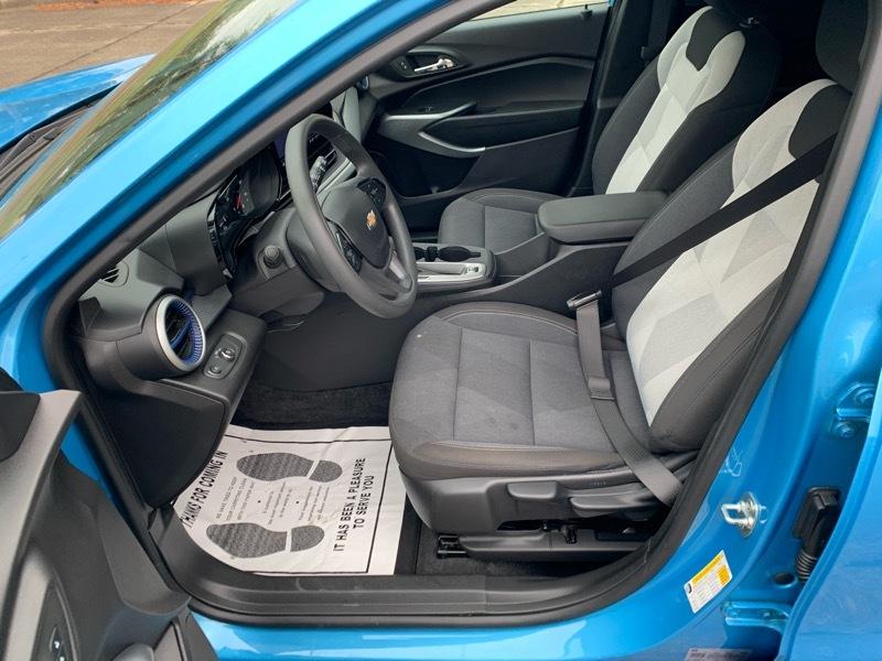 Chevrolet Trax LS 2025