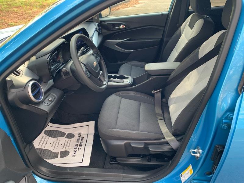 Chevrolet Trax LS 2025