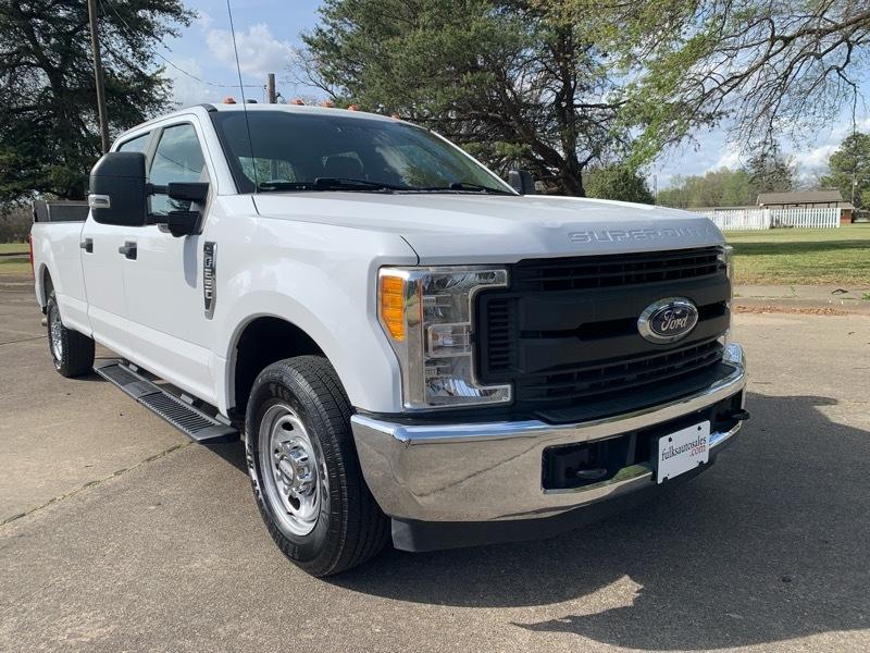 Ford F-250 SD XL Crew Cab 2WD 2017