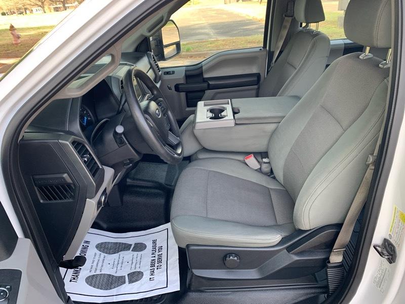 Ford F-250 SD XL Crew Cab 2WD 2017