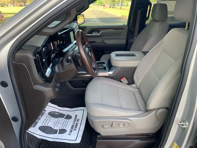 Chevrolet Silverado 1500 LT Crew Cab 4WD 2022