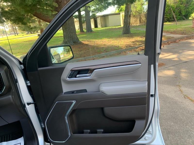 Chevrolet Silverado 1500 LT Crew Cab 4WD 2022