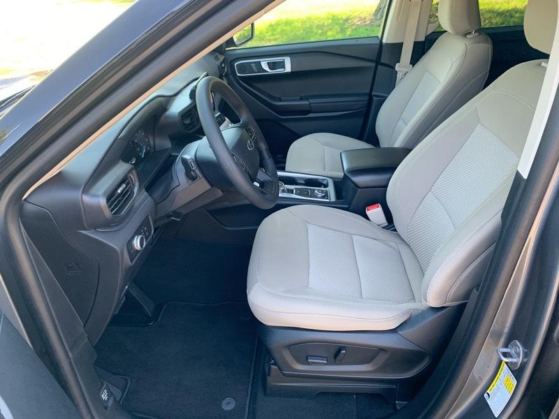 Ford Explorer Base AWD 2023