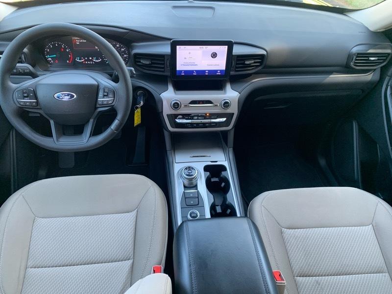 Ford Explorer Base AWD 2023