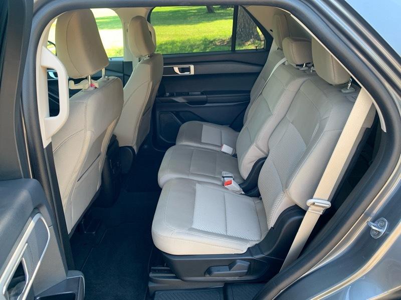 Ford Explorer Base AWD 2023