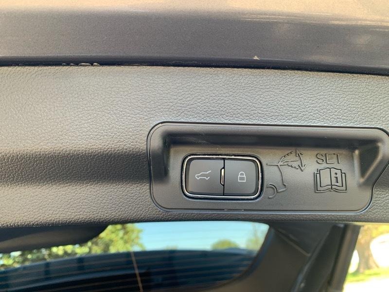 Ford Explorer Base AWD 2023