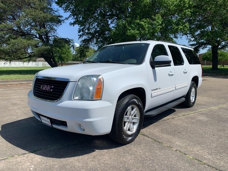 GMC Yukon XL SLE-1 1/2 Ton 2WD 2011