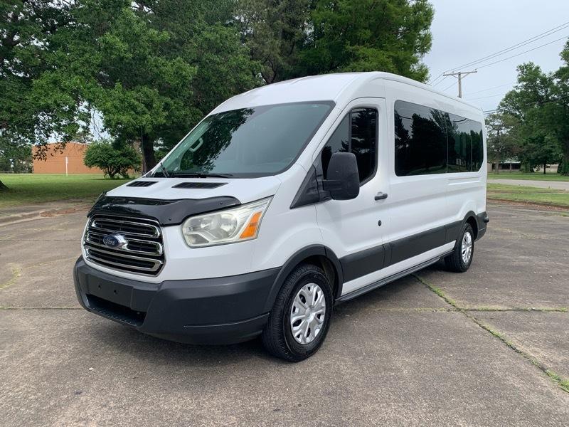 Ford Transit 350 Wagon Med. Roof XL w/Sliding Pass. 148-in. WB 2015
