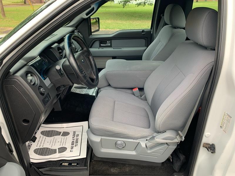 Ford F-150 2WD Reg Cab 126" XL 2013