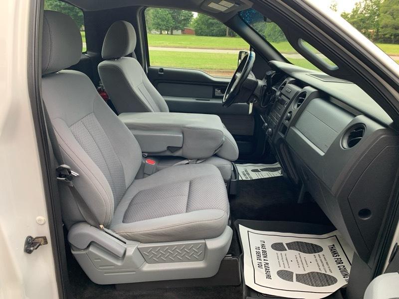 Ford F-150 2WD Reg Cab 126" XL 2013