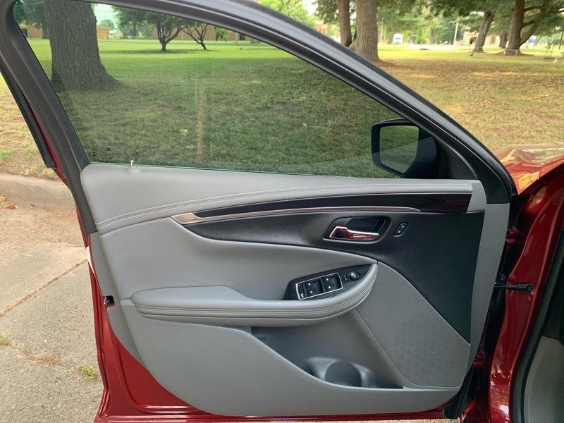 Chevrolet Impala LT 2019