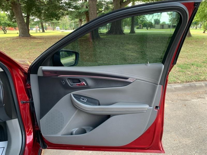 Chevrolet Impala LT 2019