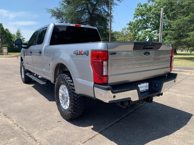 Ford F-250 SD XLT Crew Cab 4WD 2020
