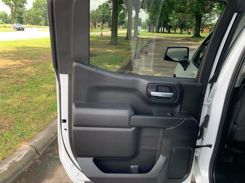 Chevrolet Silverado 1500 Custom Crew Cab 2WD 2021