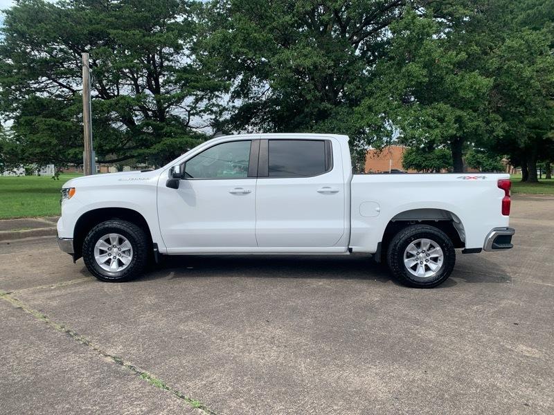 Chevrolet Silverado 1500 LT Crew Cab 4WD 2023