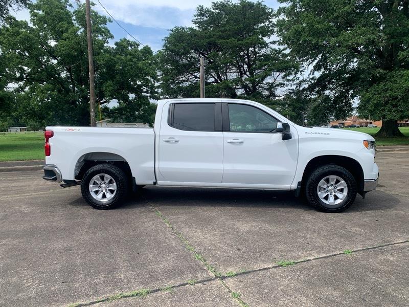 Chevrolet Silverado 1500 LT Crew Cab 4WD 2023