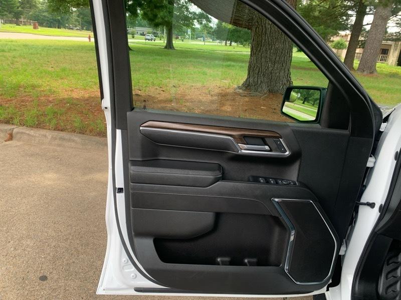 Chevrolet Silverado 1500 LT Crew Cab 4WD 2023