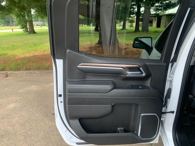 Chevrolet Silverado 1500 LT Crew Cab 4WD 2023