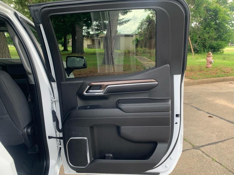 Chevrolet Silverado 1500 LT Crew Cab 4WD 2023