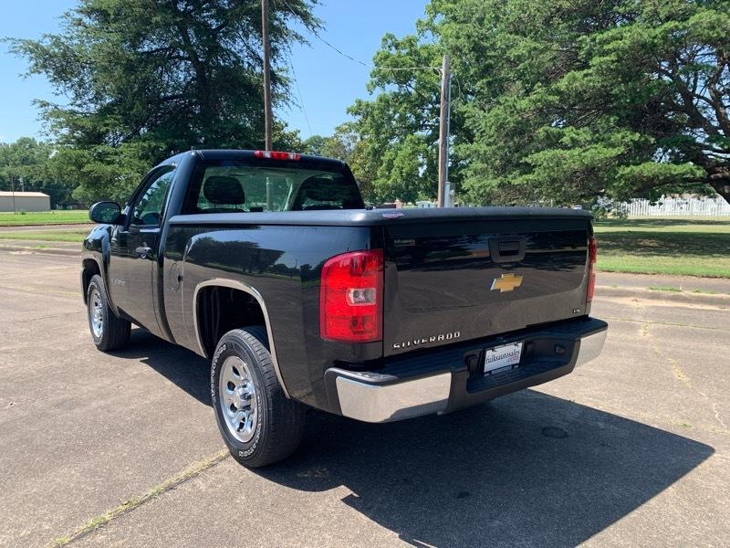 Chevrolet Silverado 1500 LS Short Bed 2WD 2013