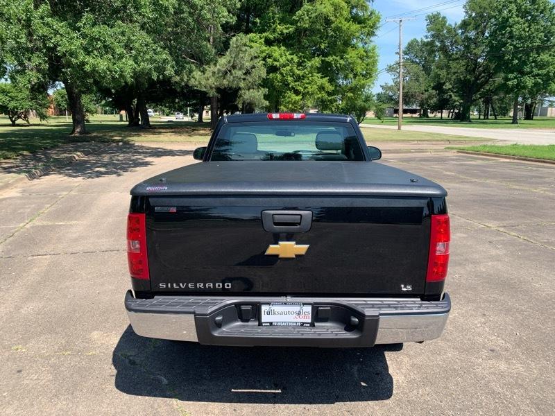 Chevrolet Silverado 1500 LS Short Bed 2WD 2013