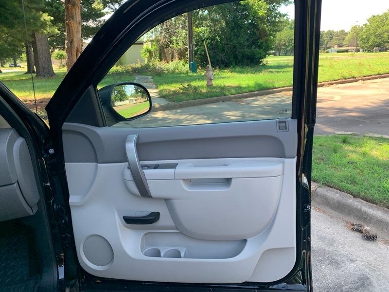 Chevrolet Silverado 1500 LS Short Bed 2WD 2013