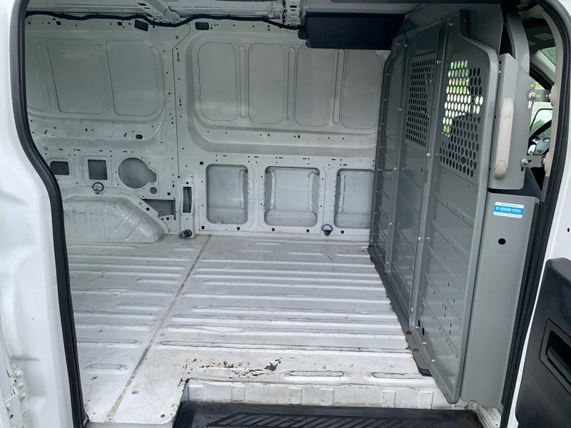 Ford Transit 250 Van Low Roof 60/40 Pass.130-in. WB 2016