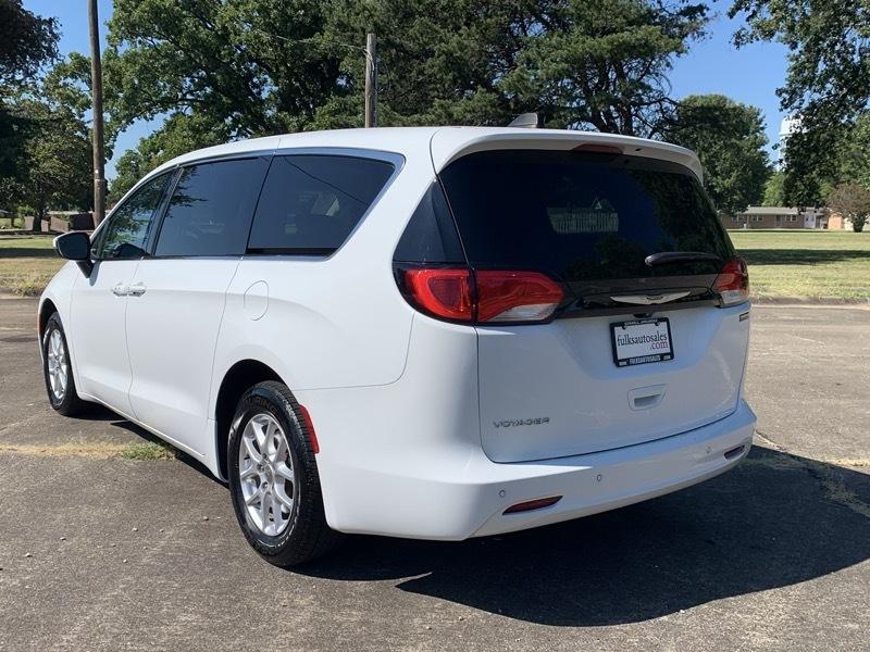 Chrysler Voyager LX 2023